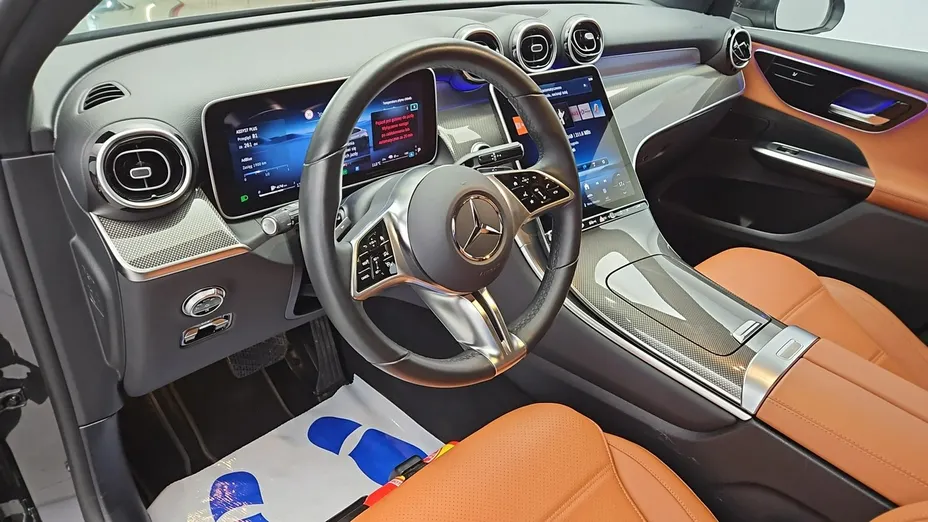 MERCEDES-BENZ GLC -