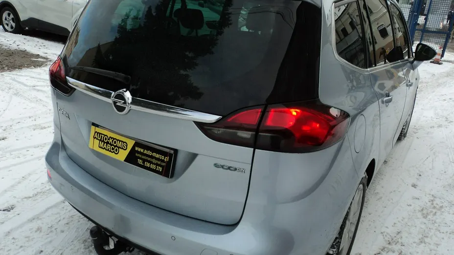 OPEL Zafira -