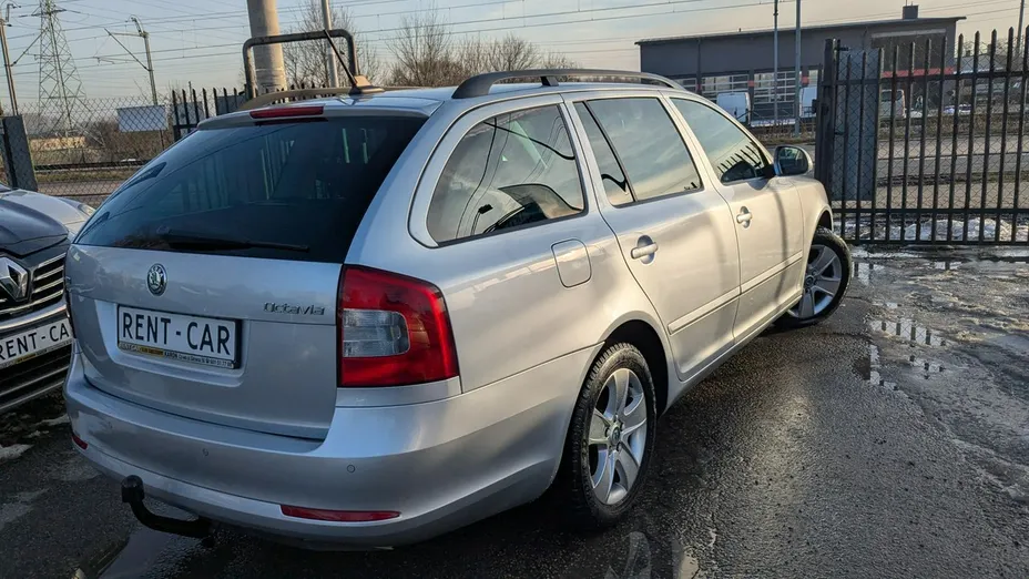 SKODA Octavia -
