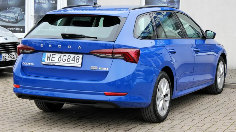 SKODA Octavia -