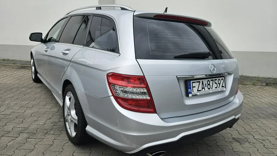 MERCEDES-BENZ C Klasa -
