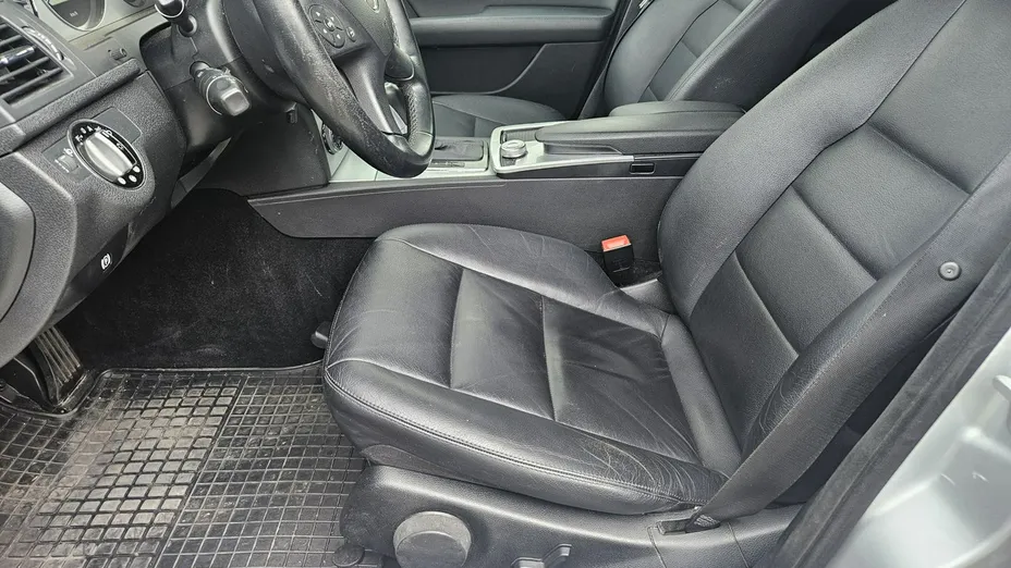 MERCEDES-BENZ C Klasa -