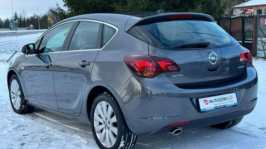 OPEL Astra -