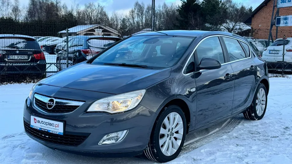 OPEL Astra -