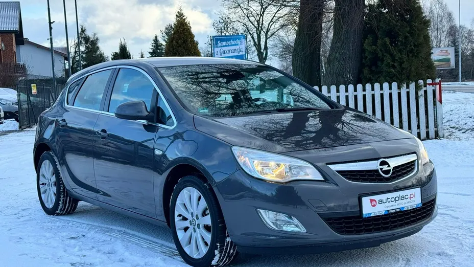 OPEL Astra -
