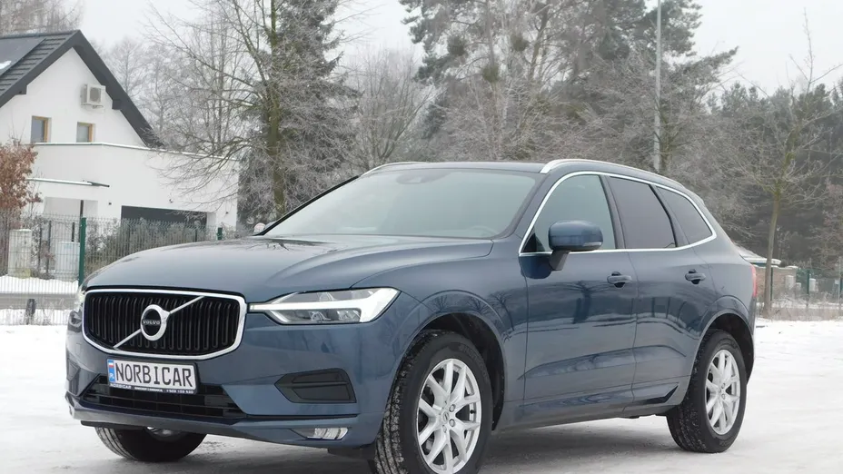 VOLVO XC60 -