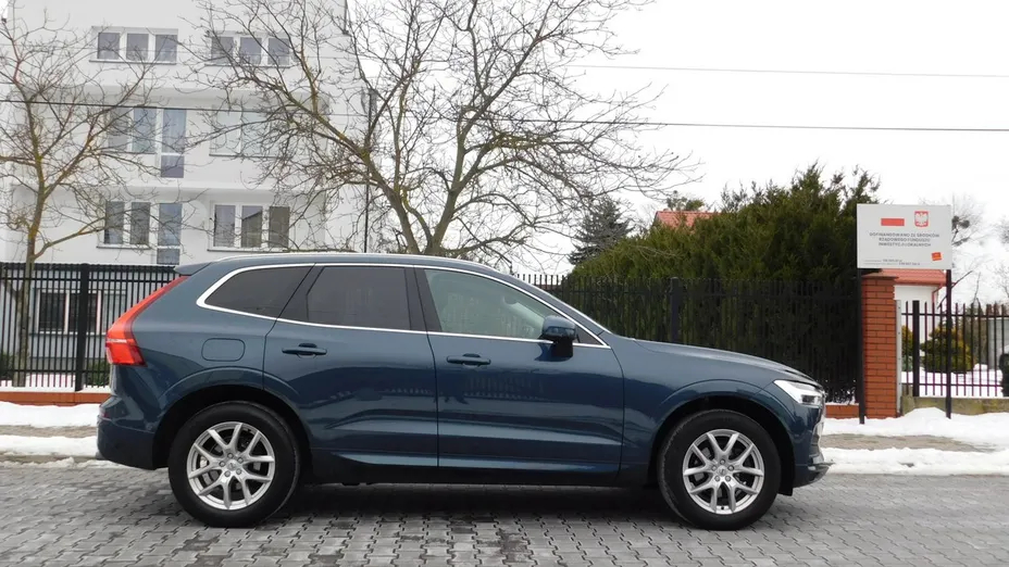 VOLVO XC60 -