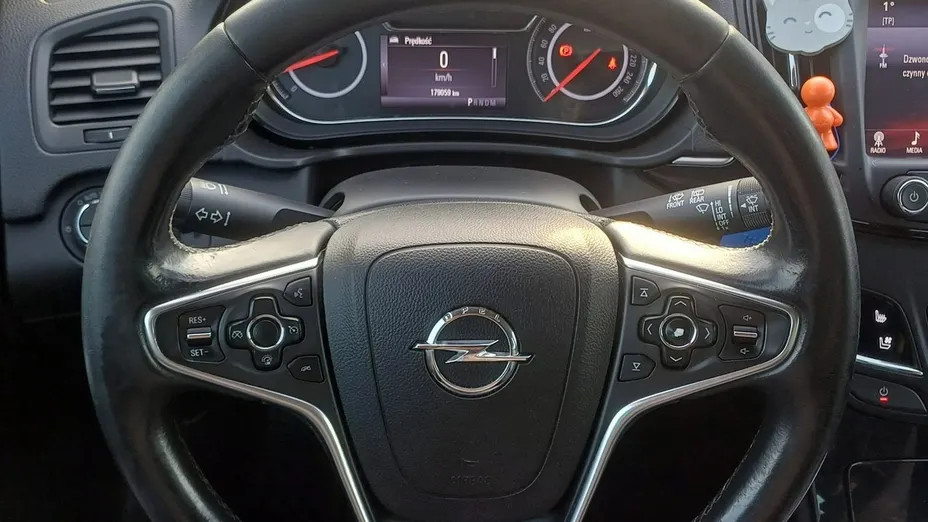 OPEL Insignia -