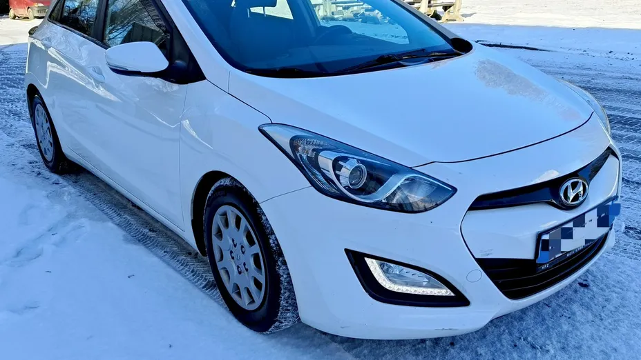 HYUNDAI i30 -