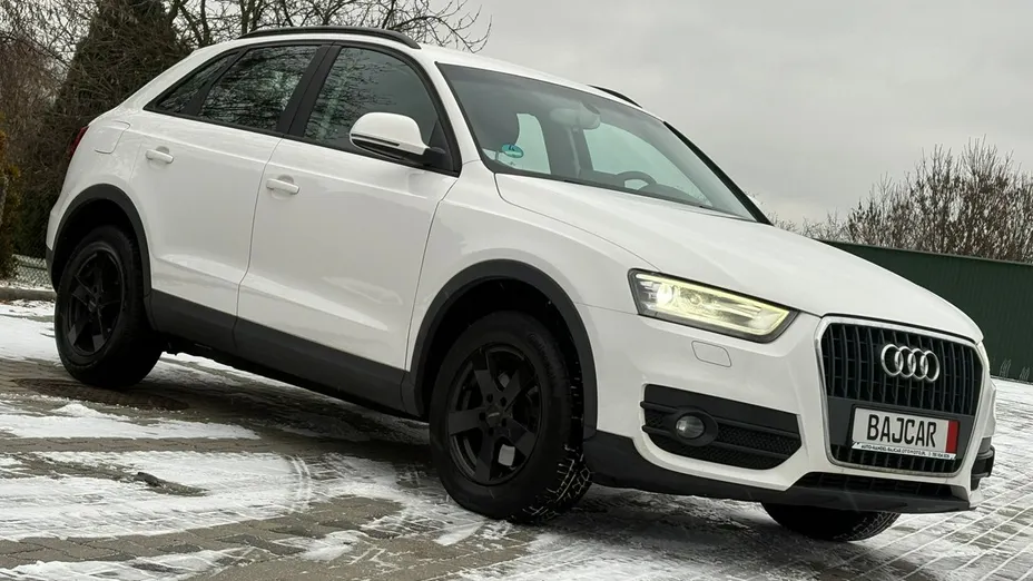 AUDI Q3 -