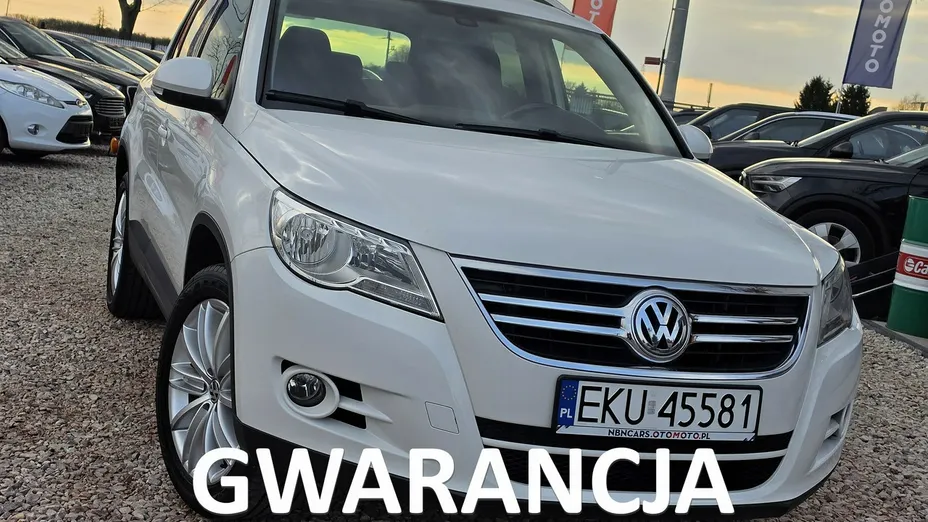 VOLKSWAGEN Touran -