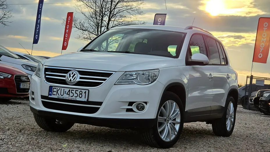 VOLKSWAGEN Touran -