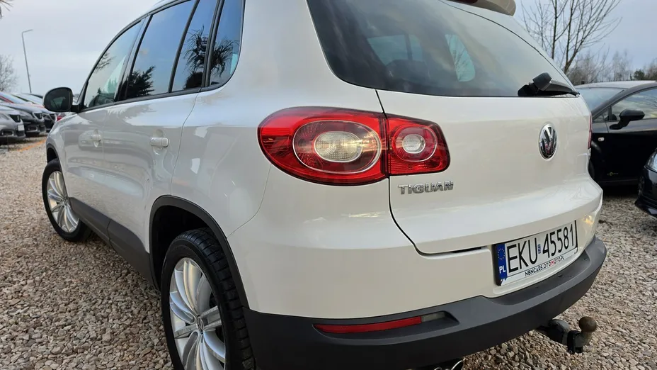 VOLKSWAGEN Touran -