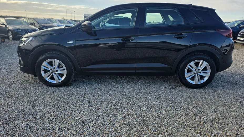 OPEL Grandland X -