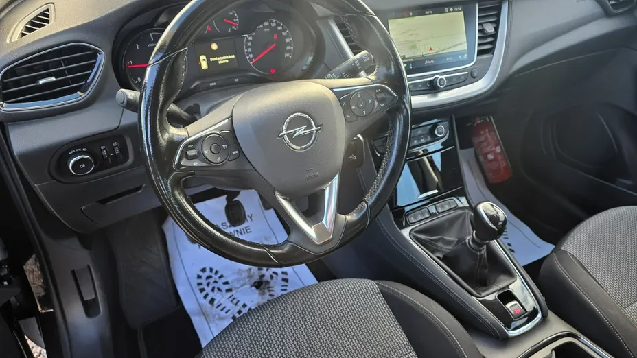 OPEL Grandland X -