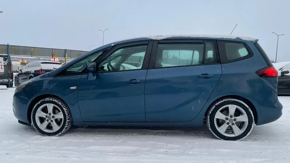 OPEL Zafira -