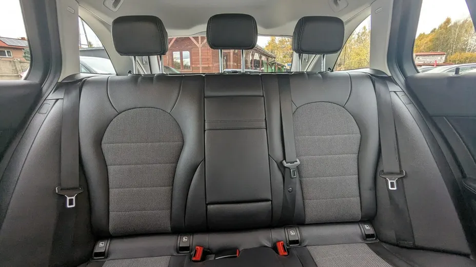 MERCEDES-BENZ C Klasa -