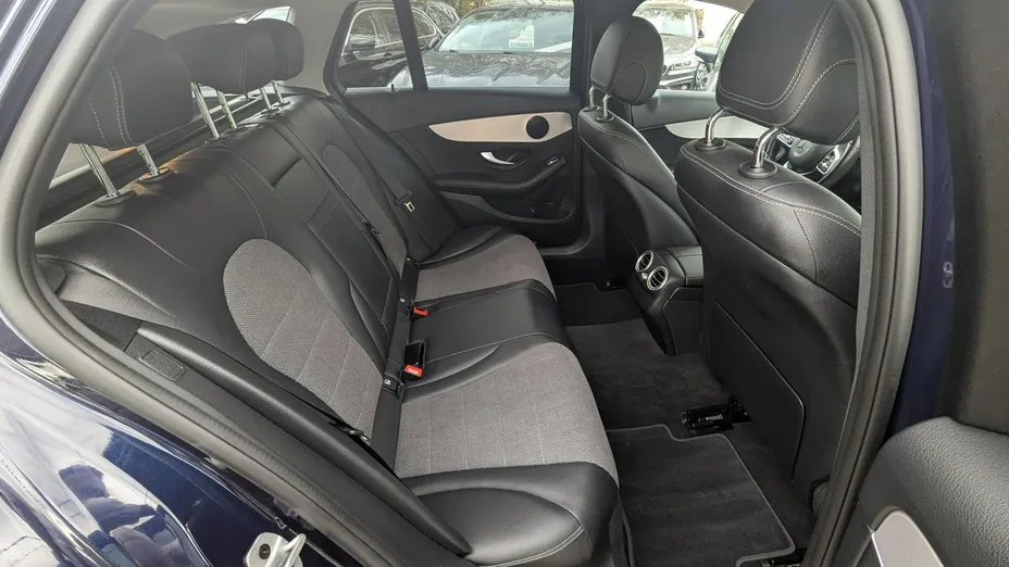 MERCEDES-BENZ C Klasa -