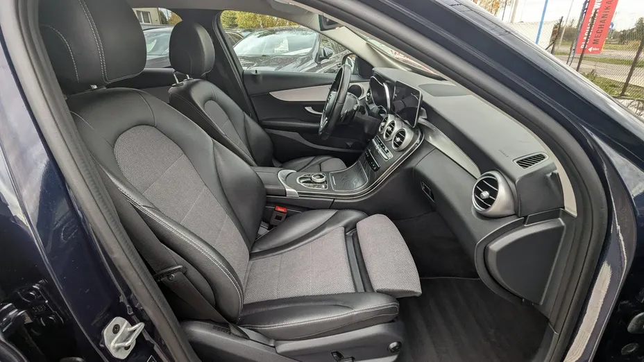 MERCEDES-BENZ C Klasa -