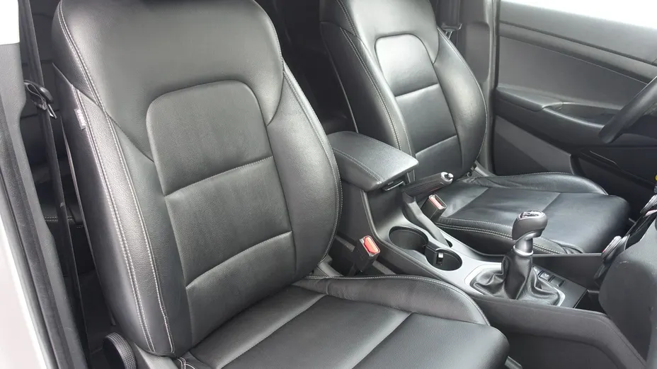 HYUNDAI Tucson -