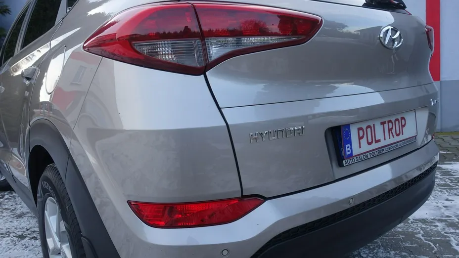 HYUNDAI Tucson -