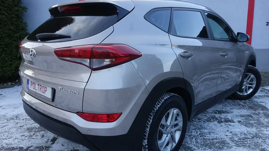 HYUNDAI Tucson -