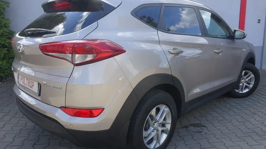 HYUNDAI Tucson -