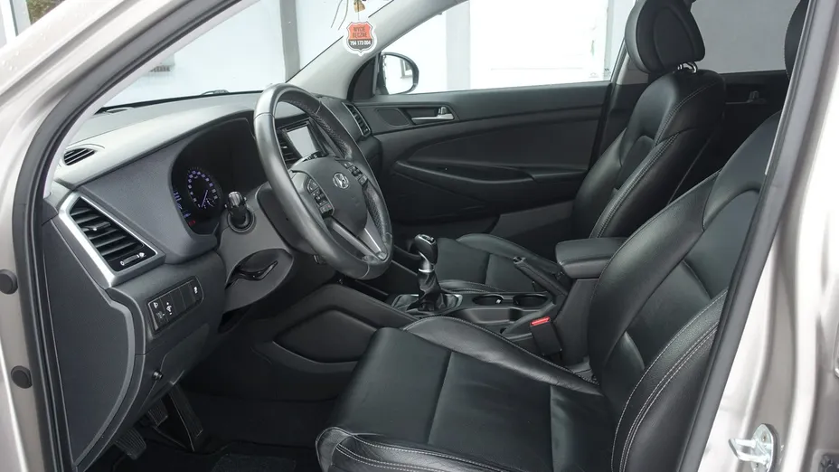 HYUNDAI Tucson -