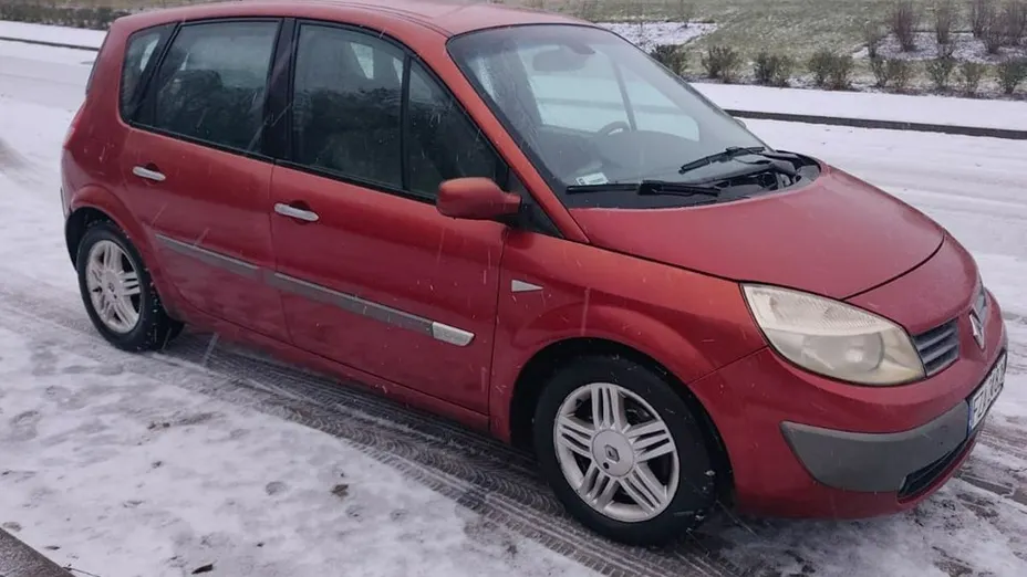 RENAULT Scenic -