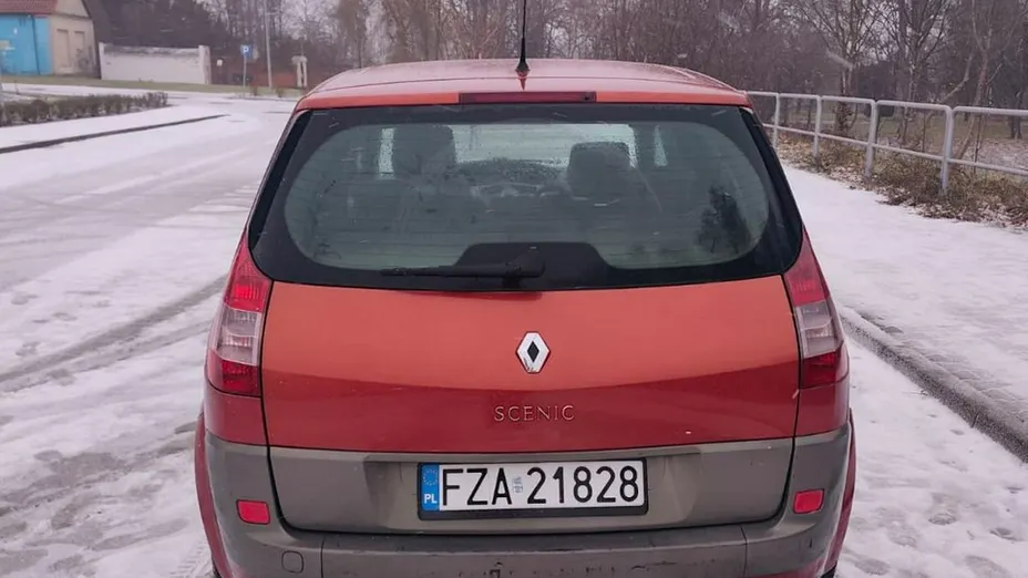 RENAULT Scenic -