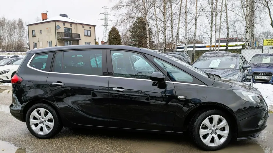 OPEL Zafira -