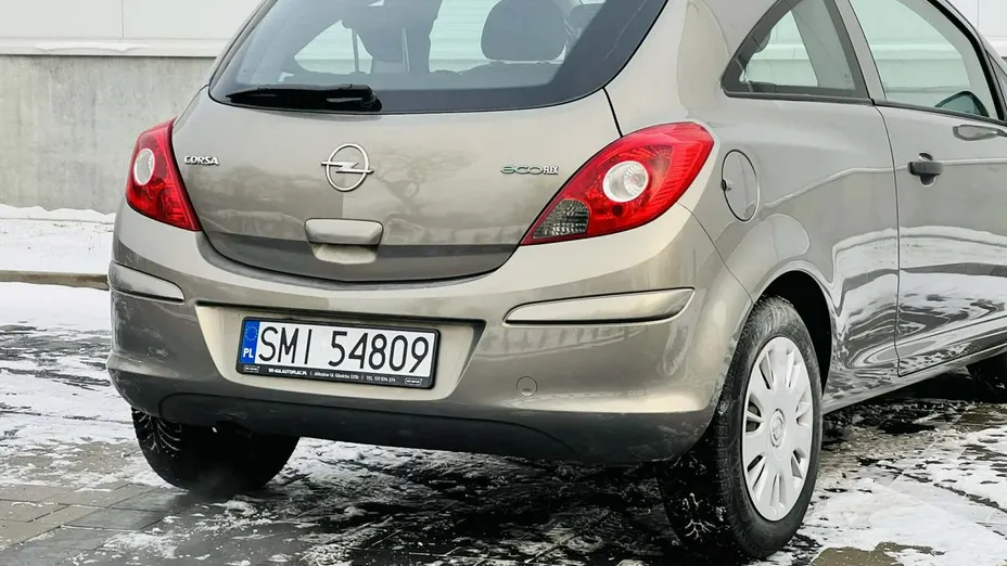 OPEL Corsa -