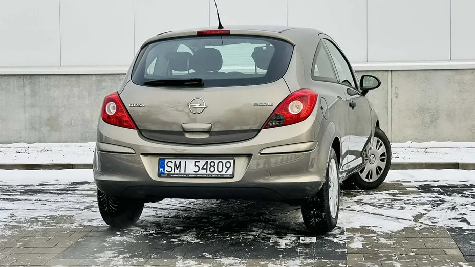 OPEL Corsa -
