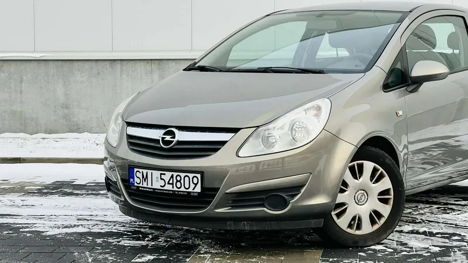 OPEL Corsa -