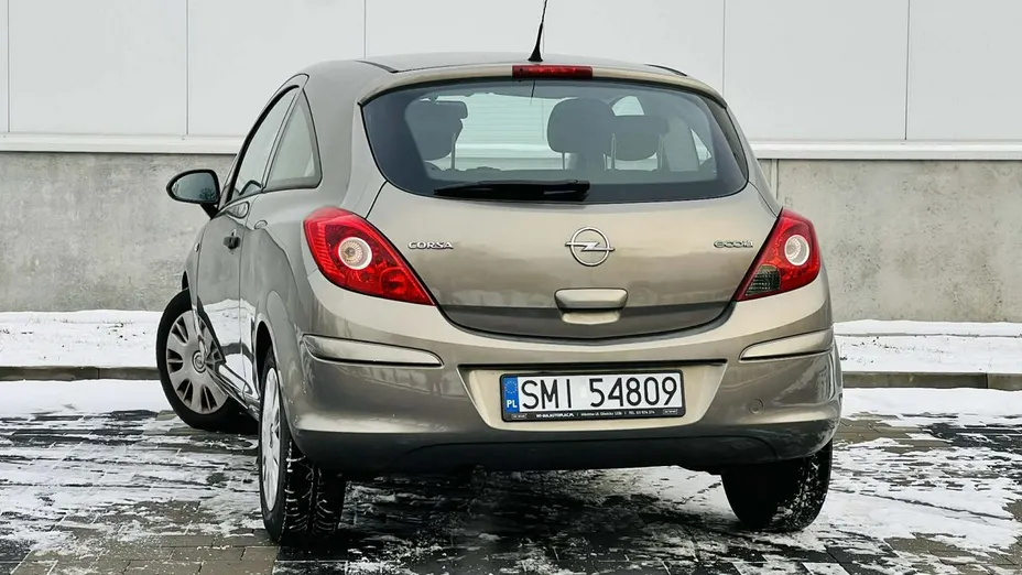 OPEL Corsa -