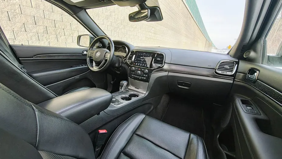 JEEP Grand Cherokee -