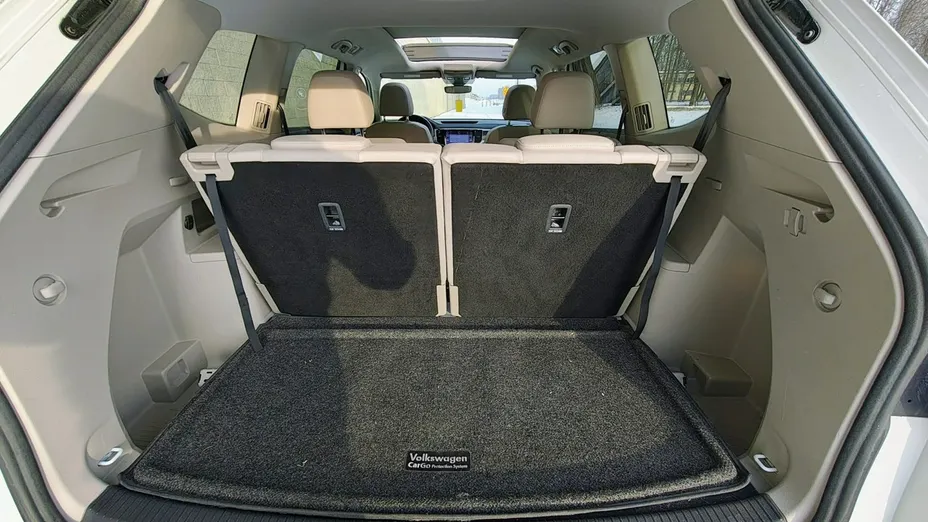 VOLKSWAGEN Atlas -