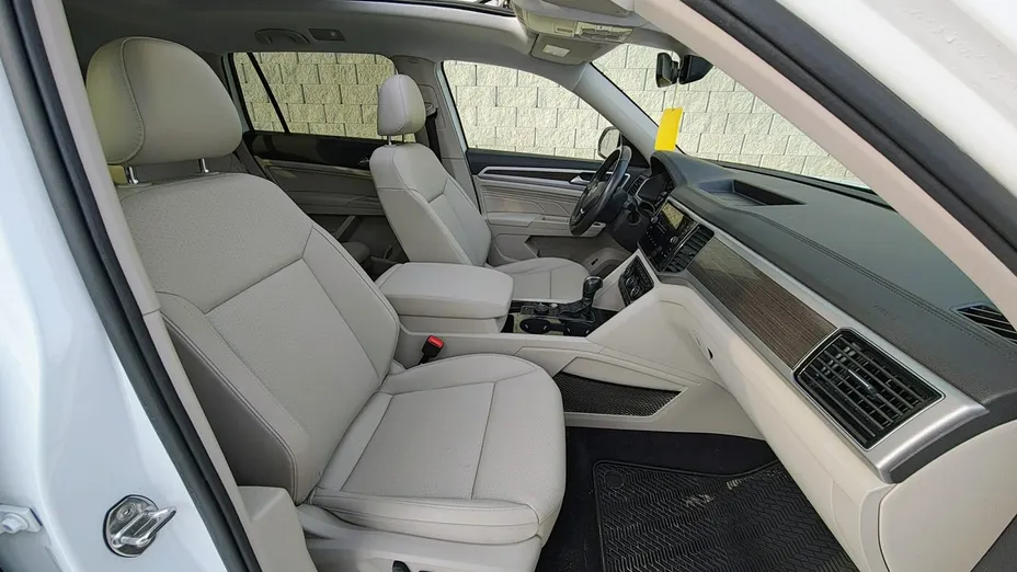 VOLKSWAGEN Atlas -