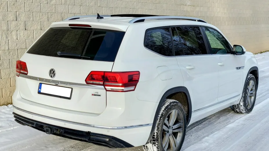 VOLKSWAGEN Atlas -