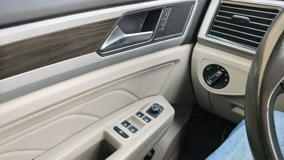 VOLKSWAGEN Atlas -