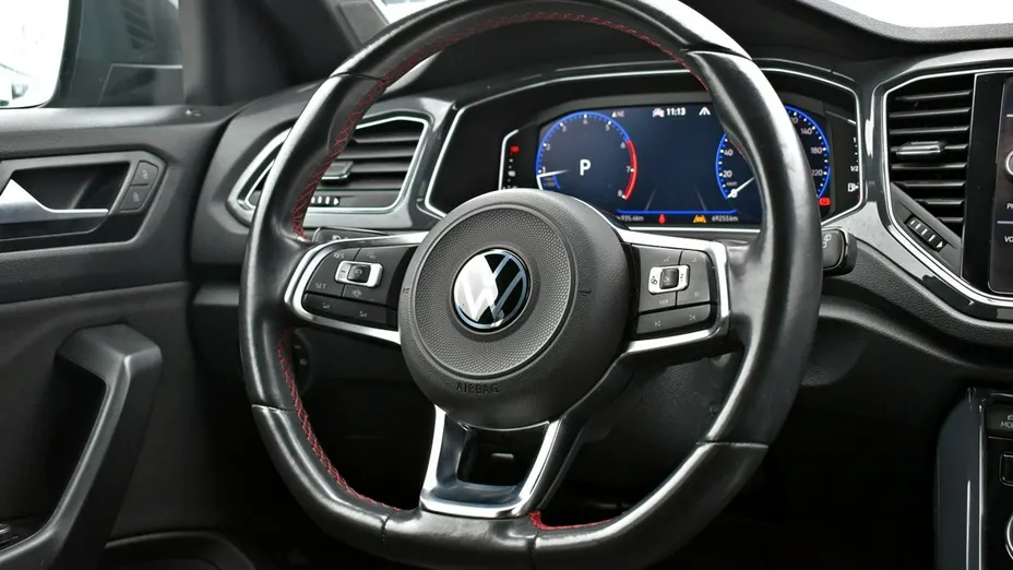 VOLKSWAGEN T-ROC -