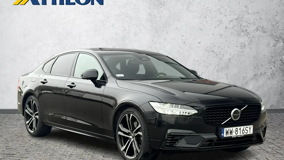 VOLVO S90 -