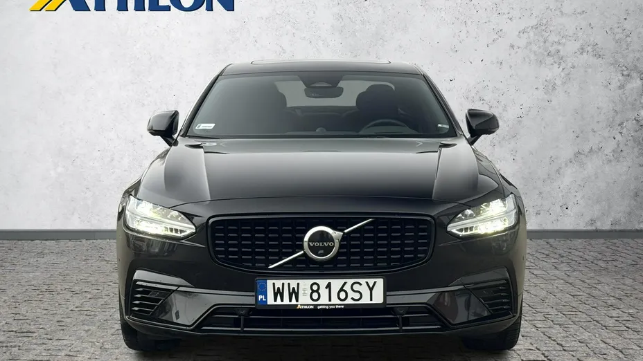 VOLVO S90 -