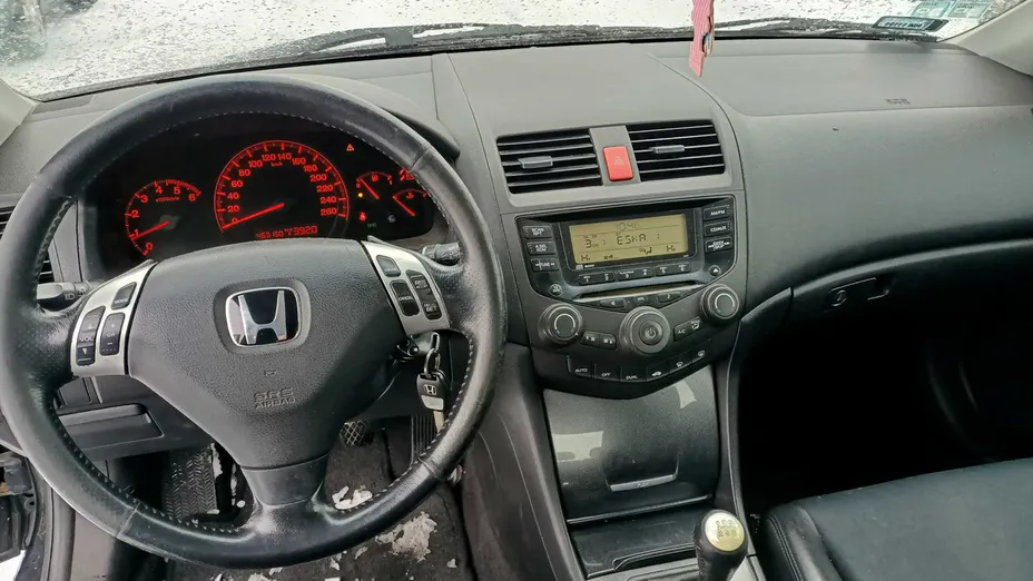 HONDA Accord -