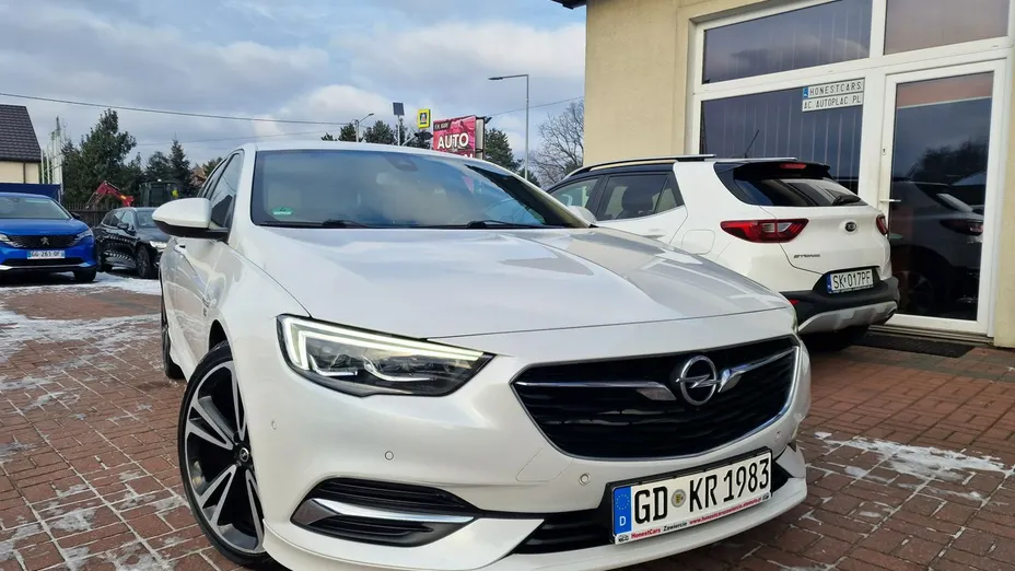 OPEL Insignia -