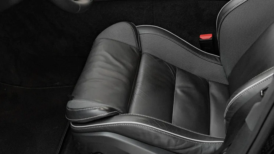 VOLVO V60 -