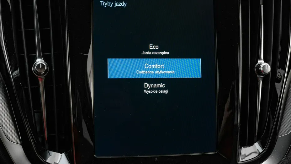VOLVO V60 -
