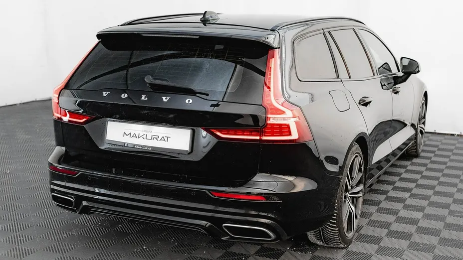 VOLVO V60 -