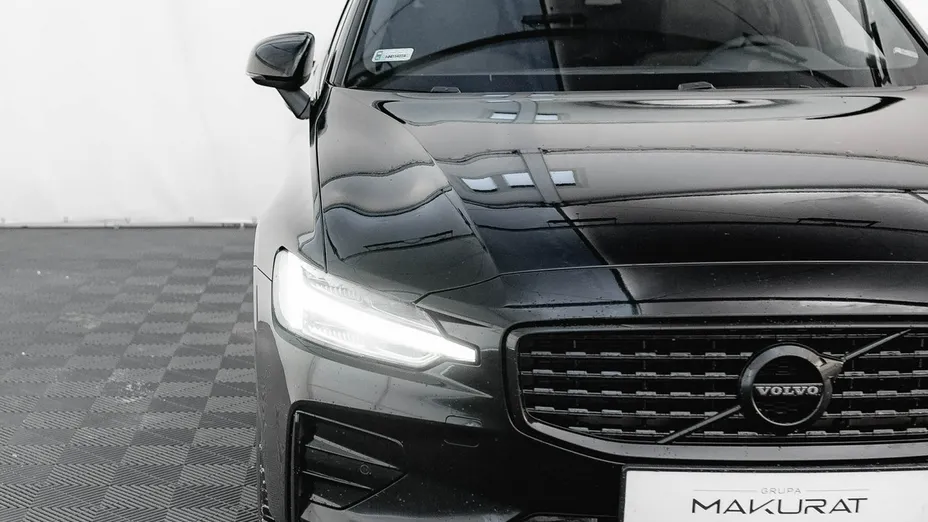 VOLVO V60 -