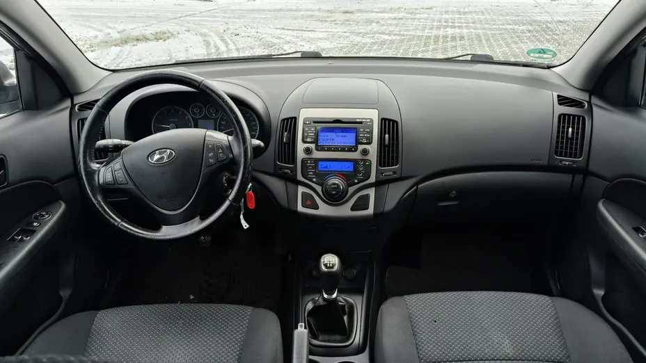 HYUNDAI i30 -
